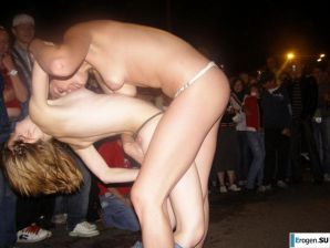 Публичное обнажение. Эскиз 6