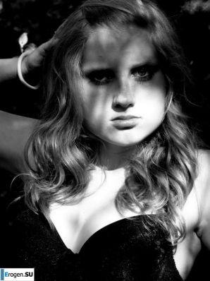 Three Czech Women in Nature. Thumb 21