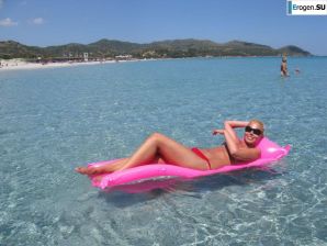 Wow, how shy we are. Thumb 23