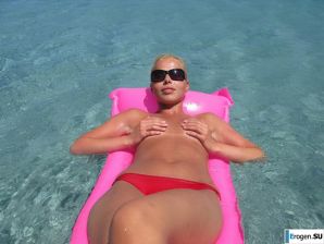 Wow, how shy we are. Thumb 28