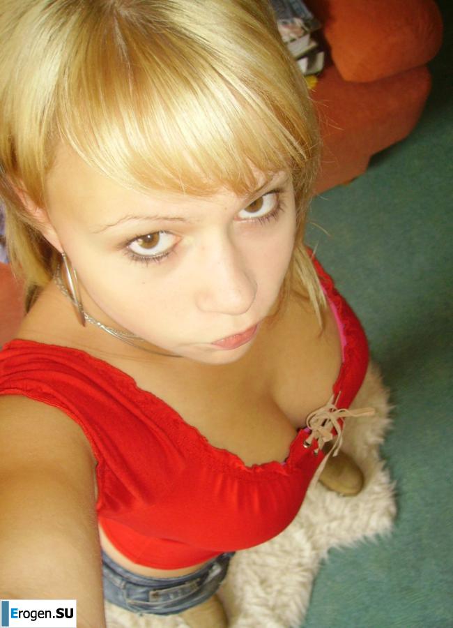 Busty Blonde. Photo 14