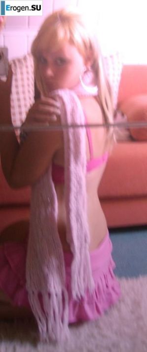 Busty Blonde. Thumb 13