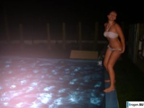 Busty Blonde. Thumb 17