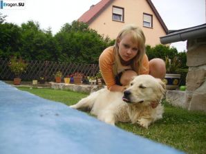 Busty Blonde. Thumb 8