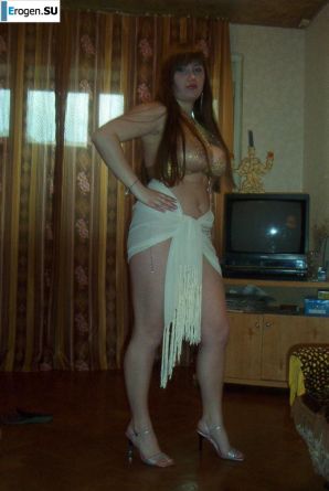 Русская бисексуальная брюнетка. Эскиз 18