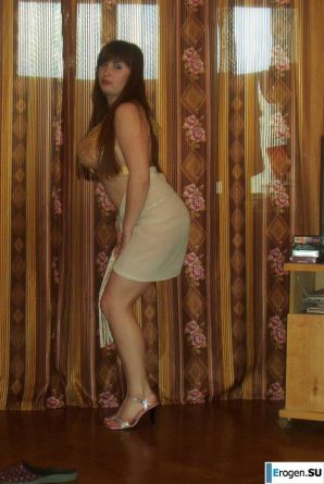 Русская бисексуальная брюнетка. Эскиз 19