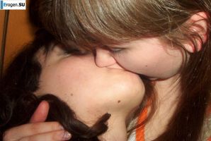 Русская бисексуальная брюнетка. Часть 2. Эскиз 40