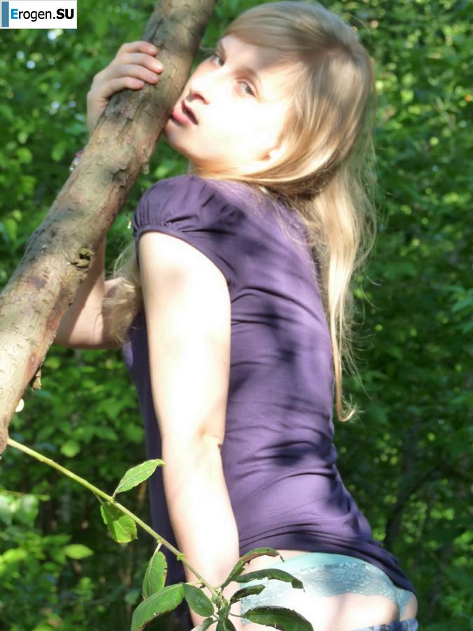 Three Czech Women in Nature. Part 2. Photo 31