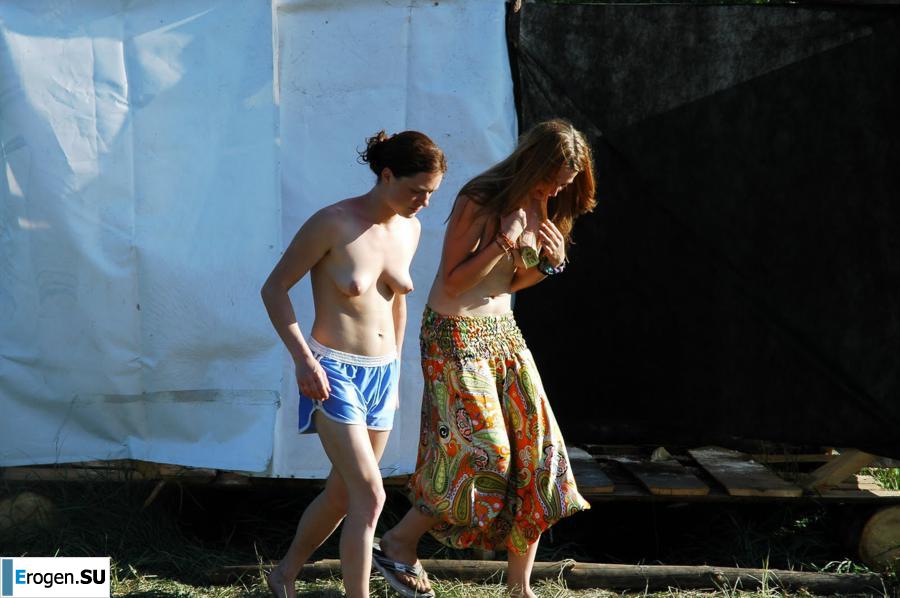 Photo from the hippie rally. Photo 9