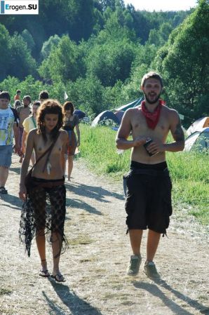 Photo from the hippie rally. Thumb 11