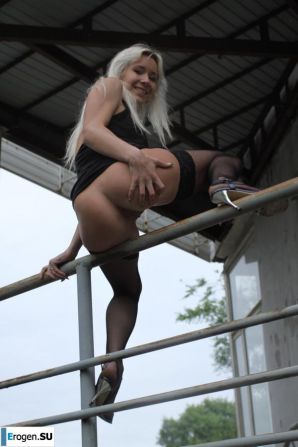 Настя из Самары ходит по городу и показывает себя. Часть 14. Эскиз 16