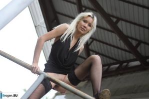 Настя из Самары ходит по городу и показывает себя. Часть 14. Эскиз 8