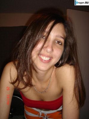 Smiling brunette with everlasting nipples. Part 2. Thumb 24