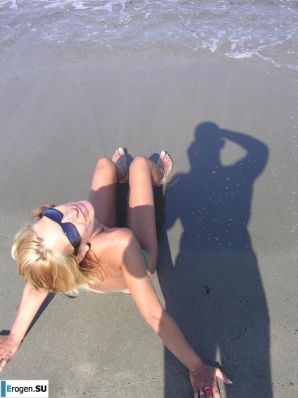 Худая европейка на море. Часть 3. Эскиз 8