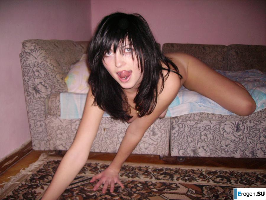 Ukrainian brunette with pimple booty. Photo 14