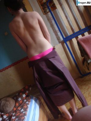 Students take pictures of themselves. Part 3. Thumb 19