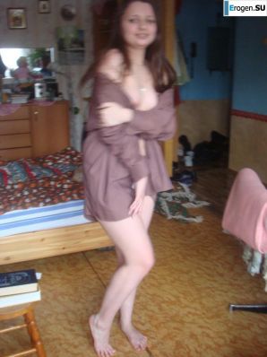 Students take pictures of themselves. Part 3. Thumb 30