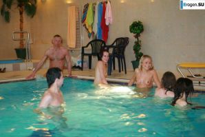 Czech nudists in the pool. Part 2. Thumb 14