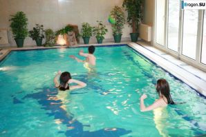 Czech nudists in the pool. Part 2. Thumb 20