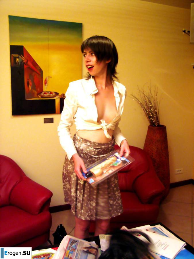 Французская бисексуальная брюнетка. Часть 3. Фото 38