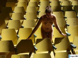 публичные обнажения. Часть 3. Эскиз 32