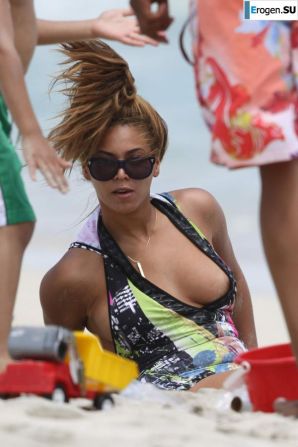 oops boobs lit up. Part 3. Thumb 36