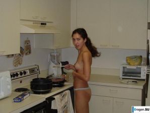 Smiling brunette with everlasting nipples. Part 4. Thumb 15