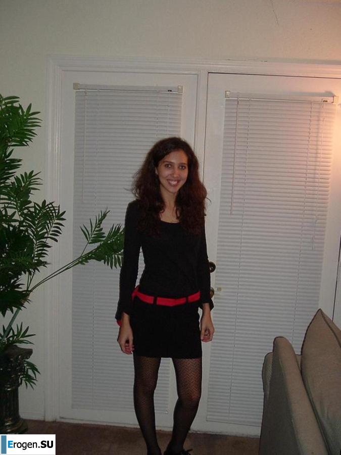 Улыбчивая брюнетка с вечностоящими сосками. Часть 5. Фото 26