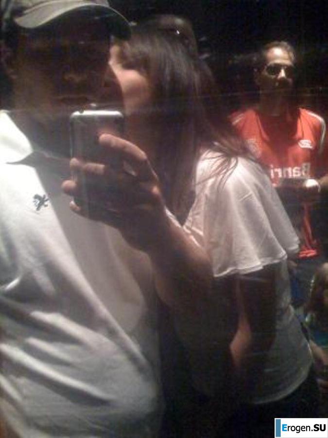 Улыбчивая брюнетка с вечностоящими сосками. Часть 5. Фото 6