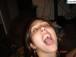 Smiling brunette with everlasting nipples. Part 5. Thumb 21