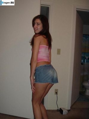 Smiling brunette with everlasting nipples. Part 5. Thumb 35