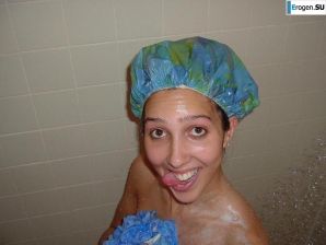 Smiling brunette with everlasting nipples. Part 5. Thumb 38