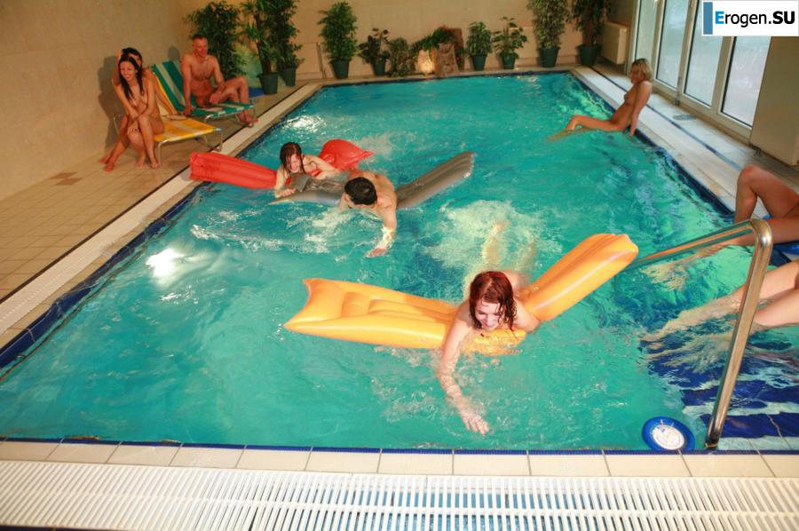 Czech nudists in the pool. Part 3. Photo 33