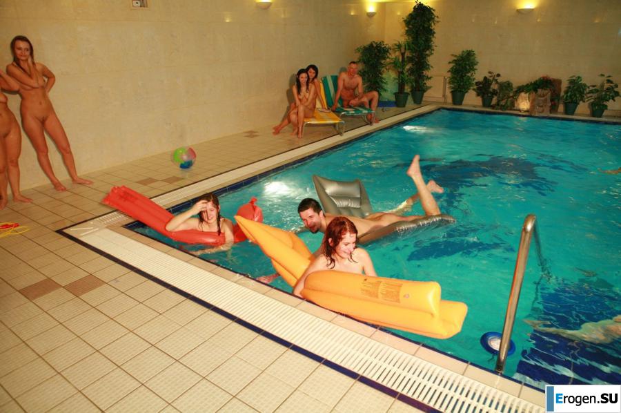Czech nudists in the pool. Part 3. Photo 36