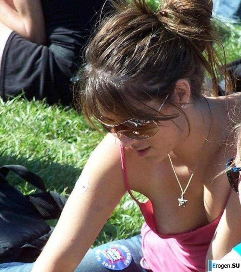 oops boobs lit up. Part 6. Photo 18