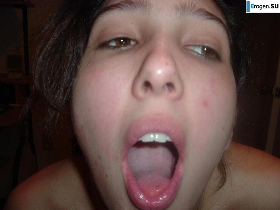 Smiling brunette with everlasting nipples. Part 6. Photo 3