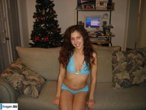 Smiling brunette with everlasting nipples. Part 6. Thumb 16