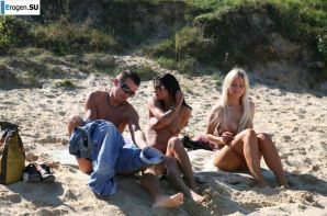Three nudists on the riverbank. Part 2. Thumb 6