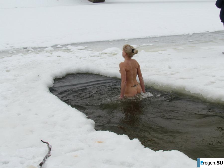 Ukrainian nudists in winter. Part 2. Photo 25