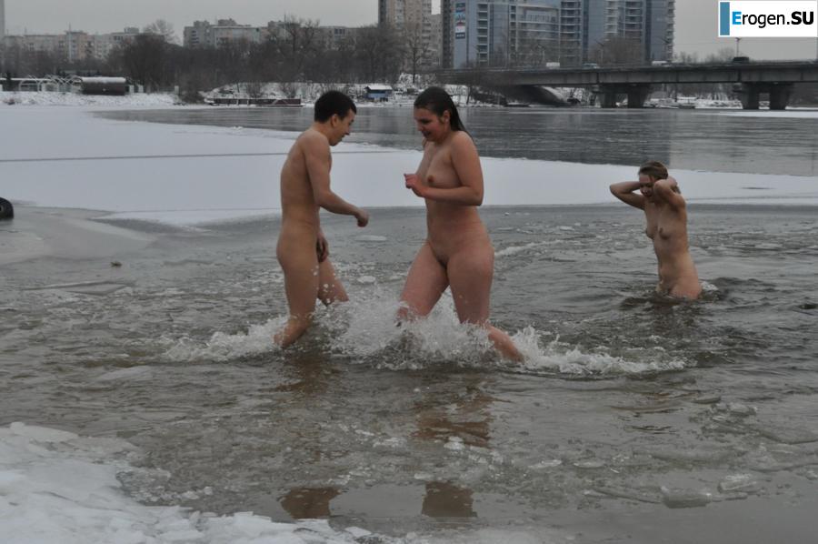 Ukrainian nudists in winter. Part 2. Photo 8