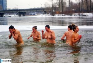 Ukrainian nudists in winter. Part 2. Thumb 10