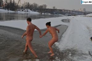Ukrainian nudists in winter. Part 2. Thumb 12