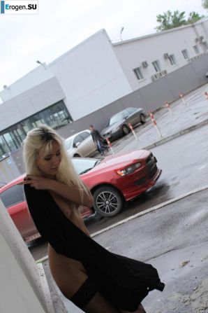 Nastya from Samara walks around the city and shows herself. Part 18. Thumb 10