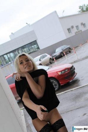 Nastya from Samara walks around the city and shows herself. Part 18. Thumb 12