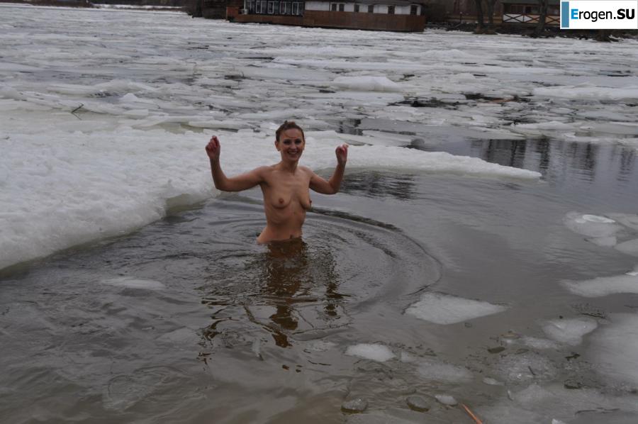 Ukrainian nudists in winter. Part 3. Photo 17