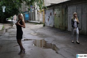 Nastya from Samara walks around the city and shows herself. Part 19. Thumb 5