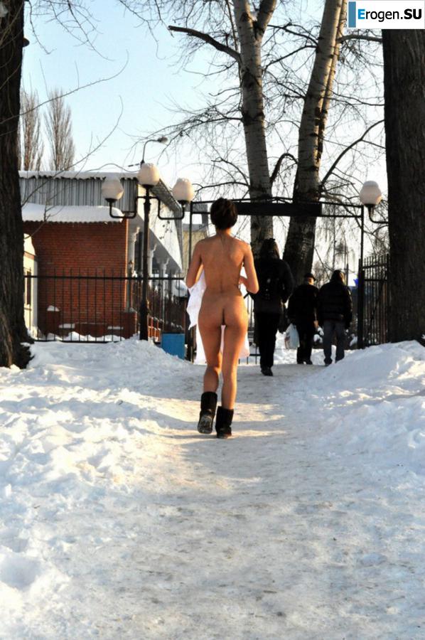 Ukrainian nudists in winter. Part 4. Photo 4