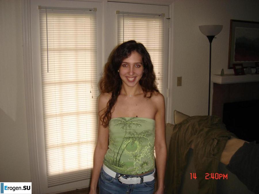 Smiling brunette with everlasting nipples. Part 7. Photo 28