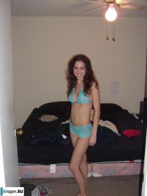 Smiling brunette with everlasting nipples. Part 7. Thumb 10