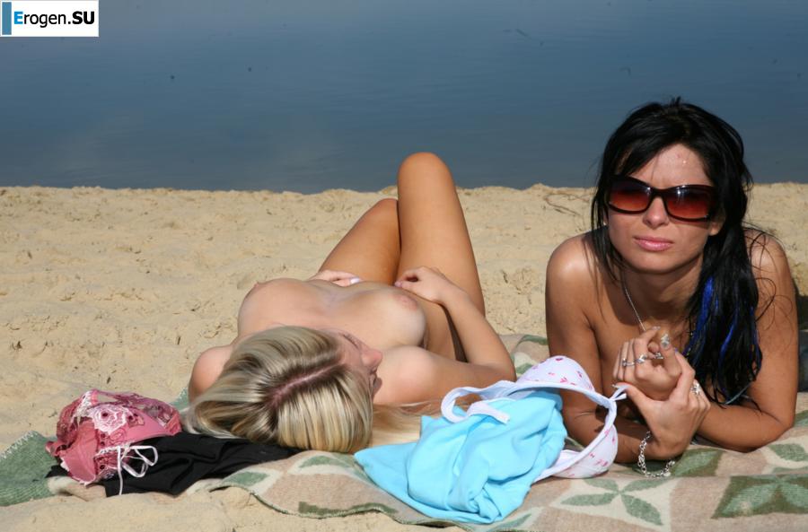 Three nudists on the riverbank. Part 5. Photo 19